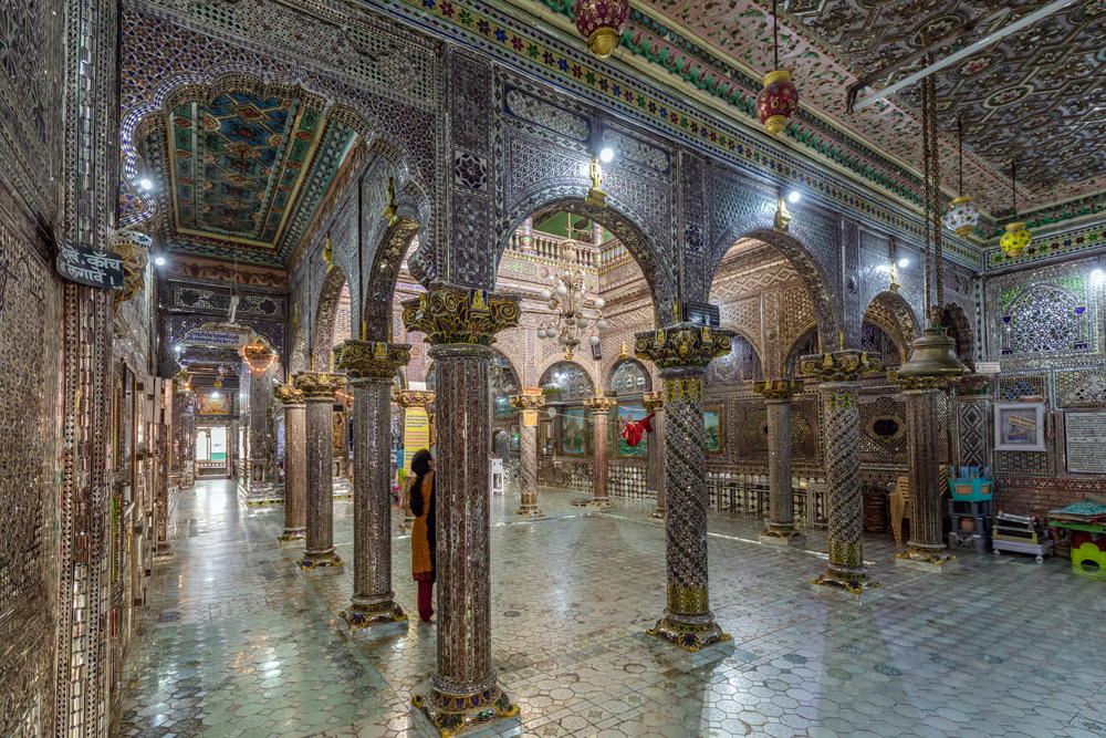 kanch-mandir-img